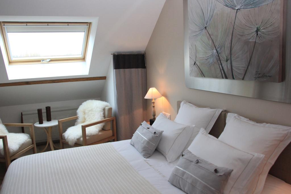 Au Coeur Des Hotes Steenvoorde Rum bild